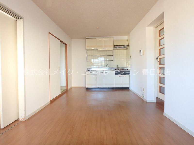 エレガンスクローバー リビング