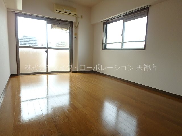 リヴィエール天神南 リビング