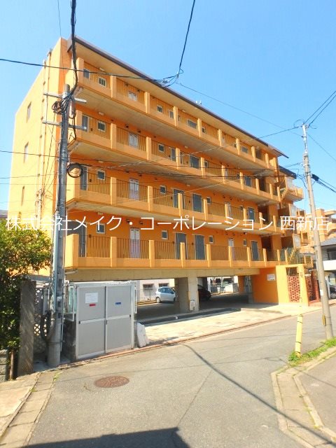 アミューゼエヴァ 外観