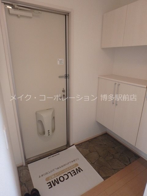フラット・オブラダ 玄関