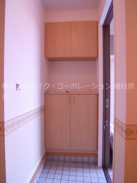 クレストリバー 玄関