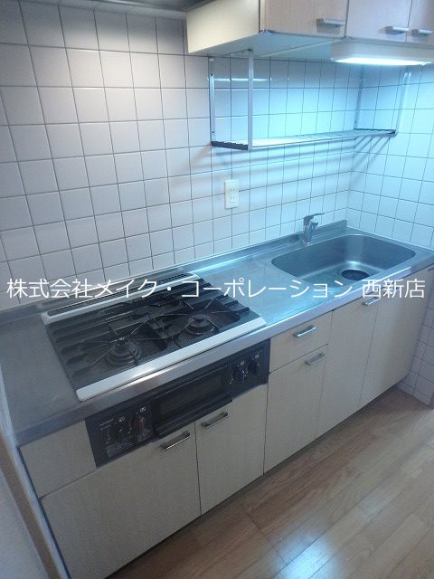 アンジェラス西新Ⅱ～ネット無料～ キッチン