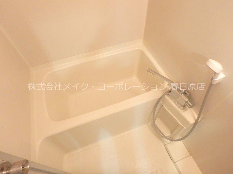 ローリエ春日 風呂画像