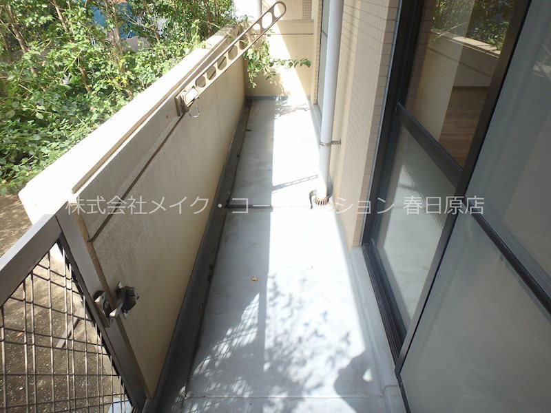 ローリエ春日 ベランダ