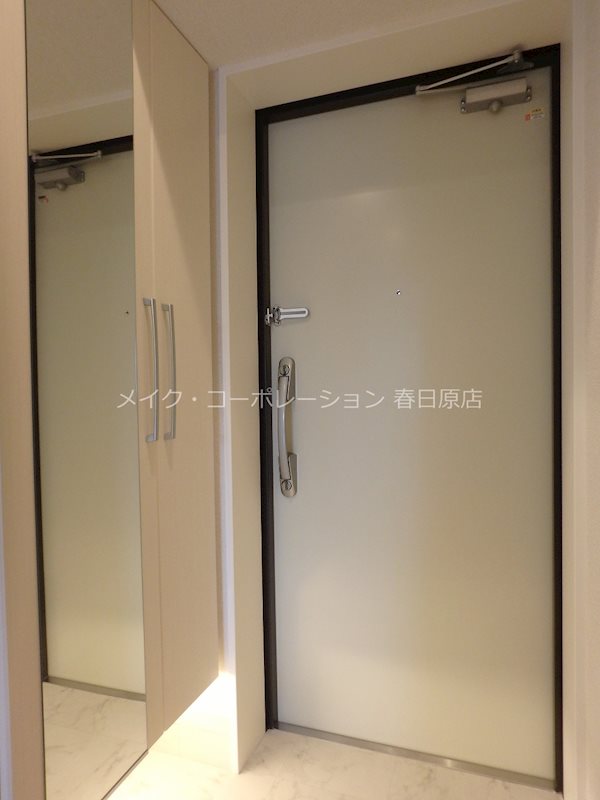 ELEVITA弥永 玄関