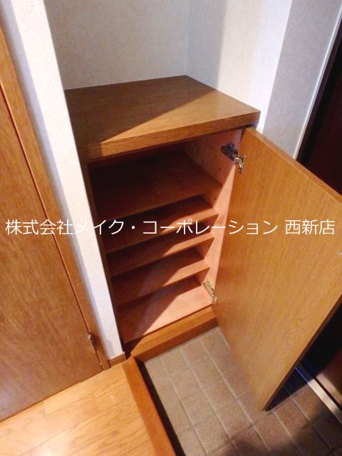 玄関 アゼタビル その他9