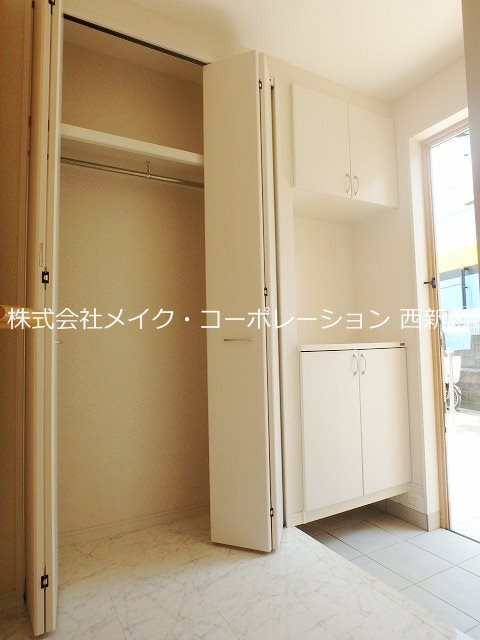 ホワイトメゾン室見 玄関
