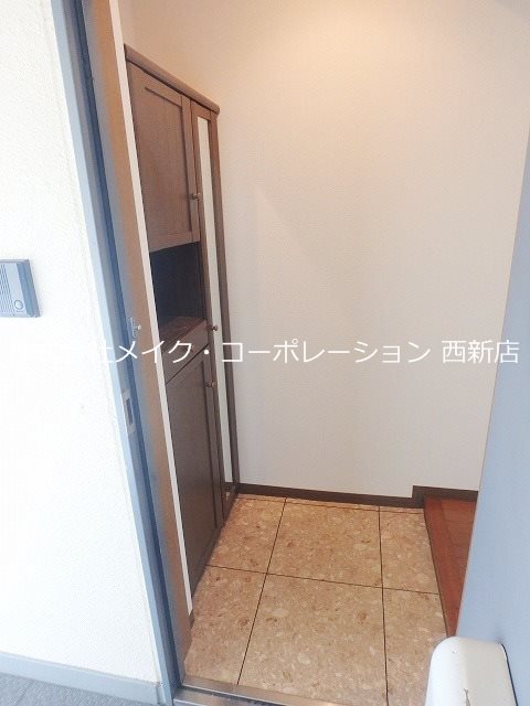 ループラインビル 玄関