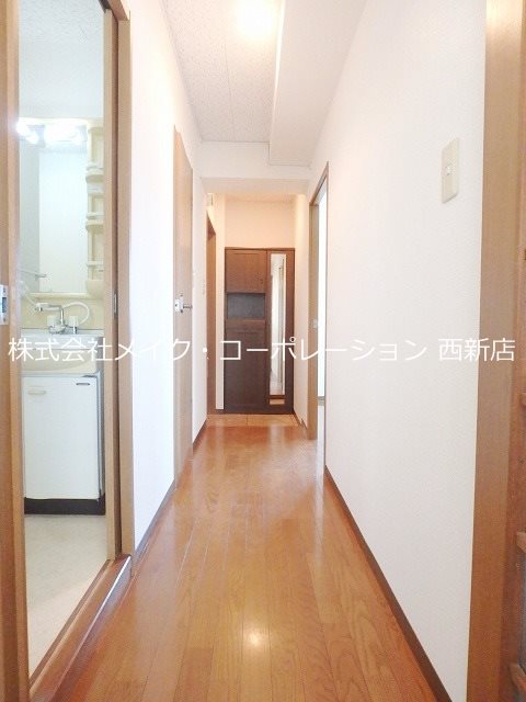 ループラインビル 玄関