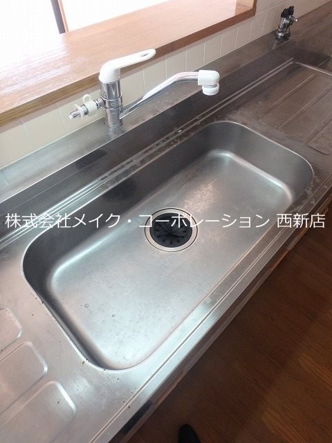 ループラインビル キッチン
