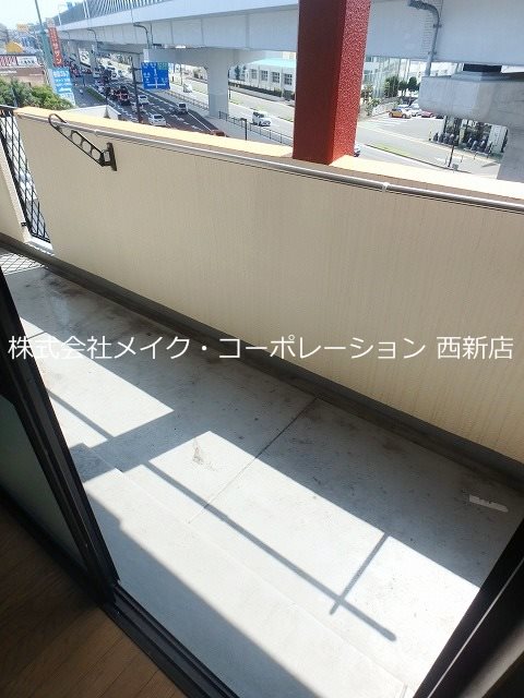 ループラインビル ベランダ