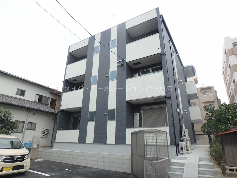グランメゾン春日 301号室 外観
