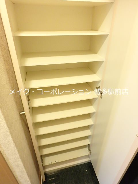 アネシスTJ 玄関