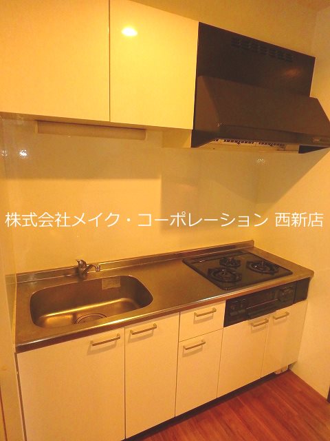 ヴァシオ姪浜～光ネット無料～ キッチン