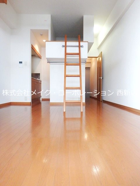 アクション別府１ リビング