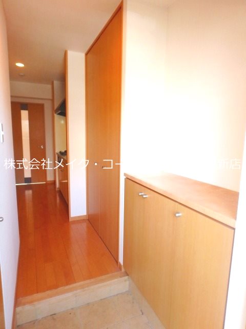 サンフローラ西新 玄関