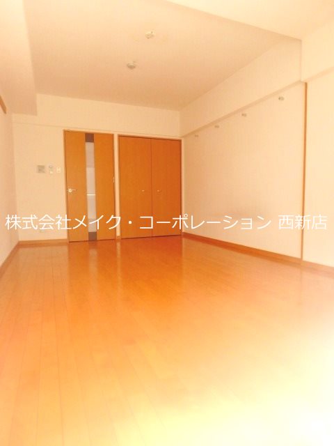 サンフローラ西新 リビング