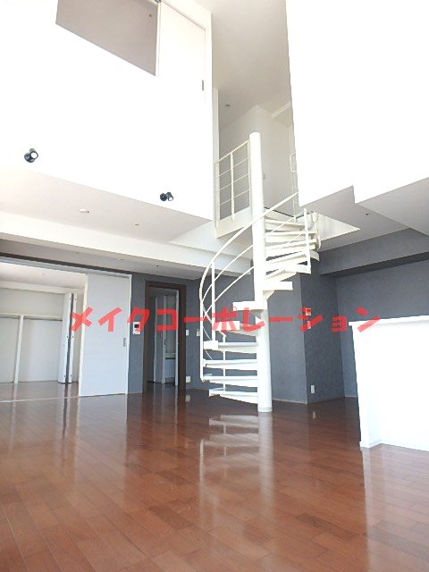 ＫＤＸレジデンス大濠ハーバービュータワー リビング