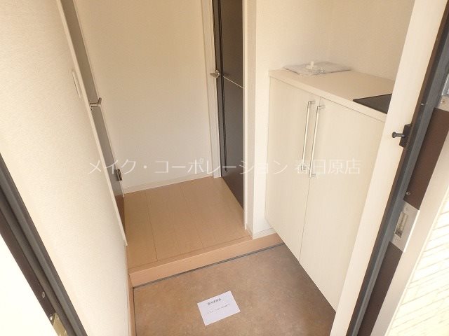 ルミエールB棟 玄関