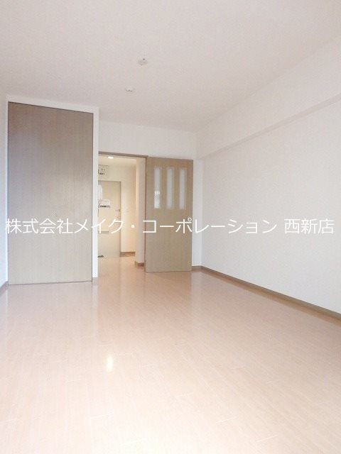 ベッドルーム ルピナス西新 ベッドルーム