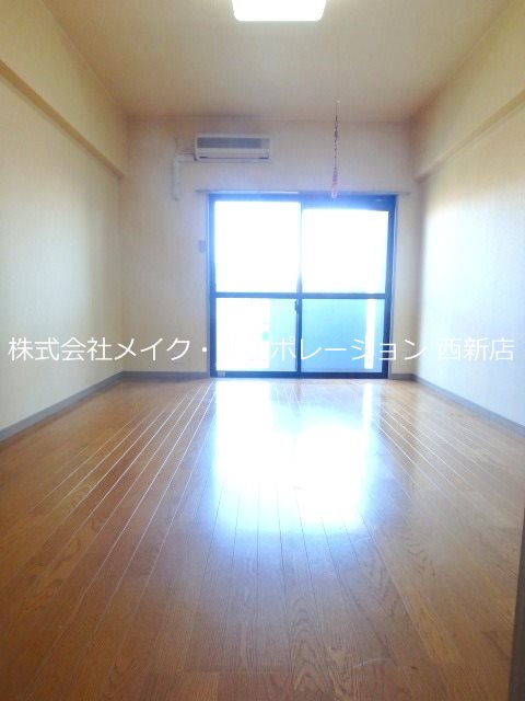 メルクリオ西新 ベッドルーム