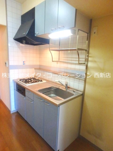 メルクリオ西新 キッチン