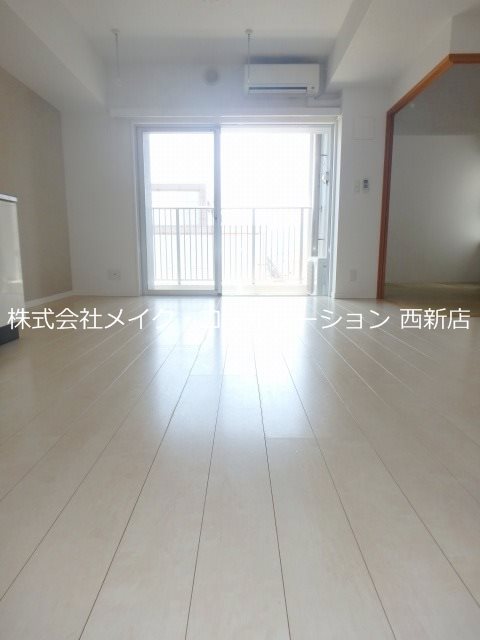 レジディア西新【Ａタイプ】  リビング