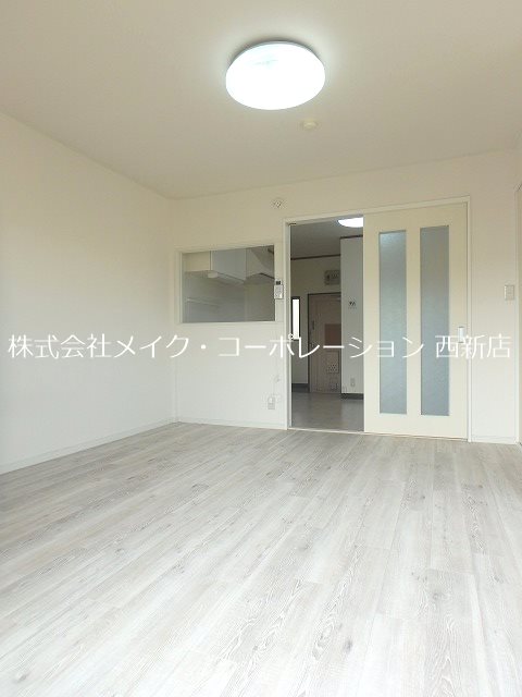 櫻テラス松山 リビング