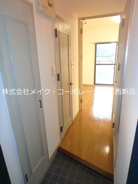 ロイヤルコンフォート荒江Ⅱ 玄関