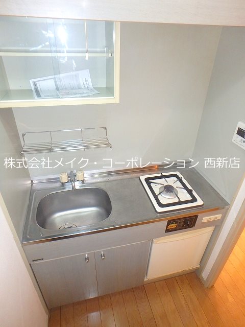 ロイヤルコンフォート荒江Ⅱ キッチン
