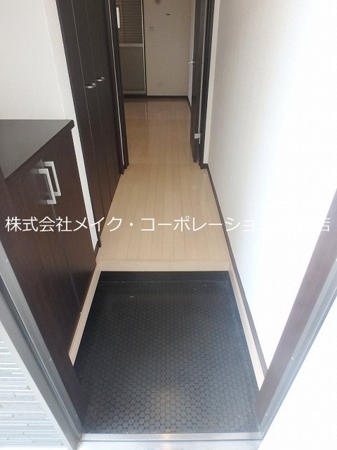 ブラシス薫 玄関