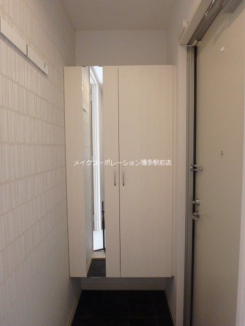 D-room博多駅南弐番館 玄関