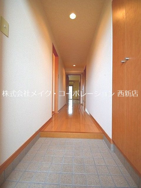 アートメゾン七隈 玄関