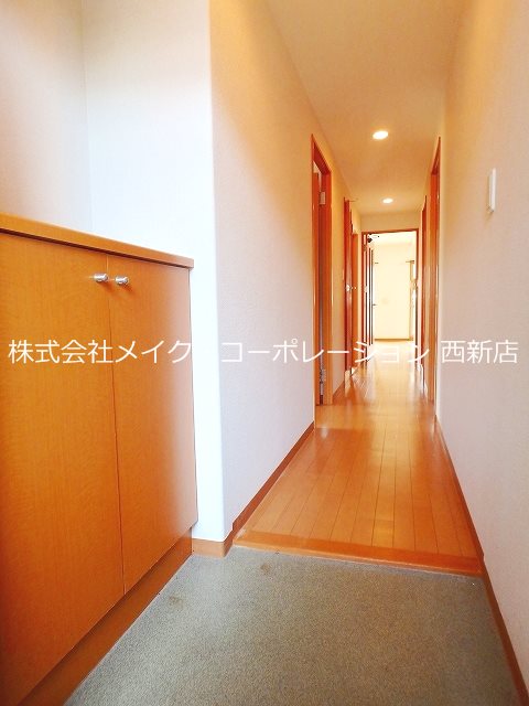 シャングリラ内浜 玄関