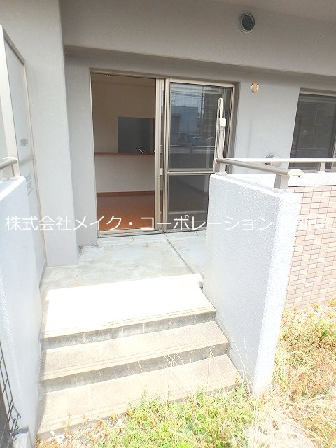 シャングリラ内浜 ベランダ