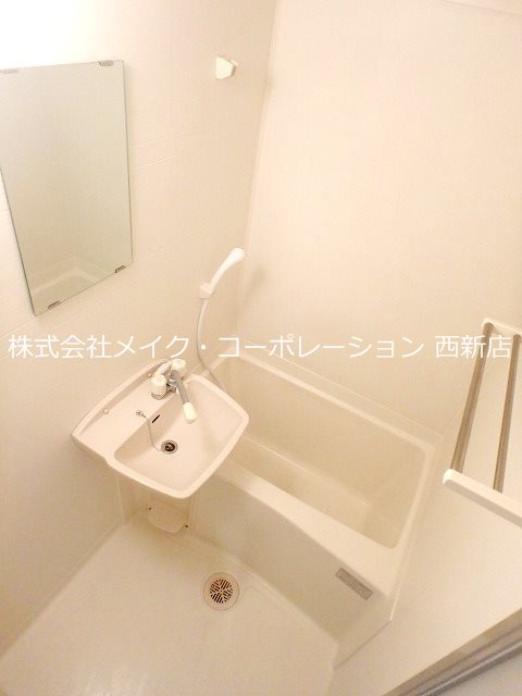 バス The Glade Residence East 風呂画像