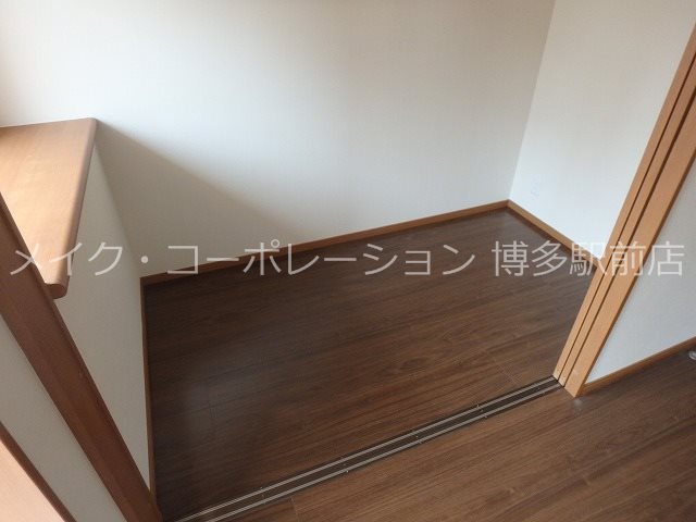 ベッドルーム レブリアント千代(旧アヴァンティ千代) ベッドルーム