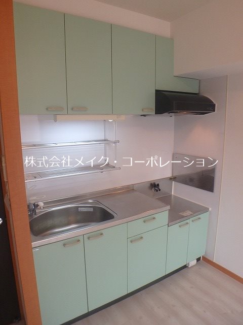 フォンティーヌ荒江 キッチン