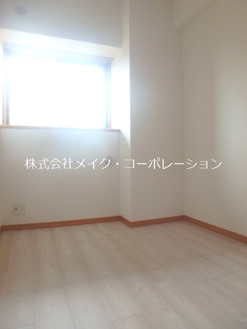 フォンティーヌ荒江 ベッドルーム