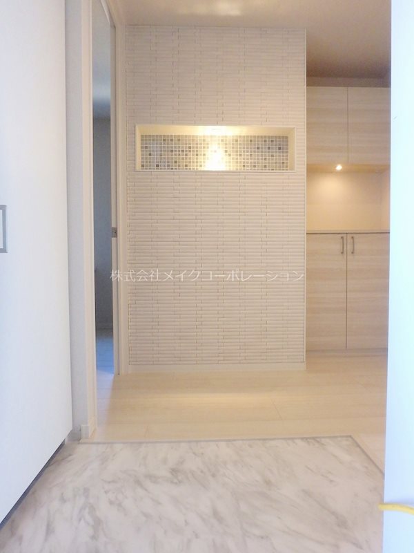 シャーメゾンスウィート平和 玄関