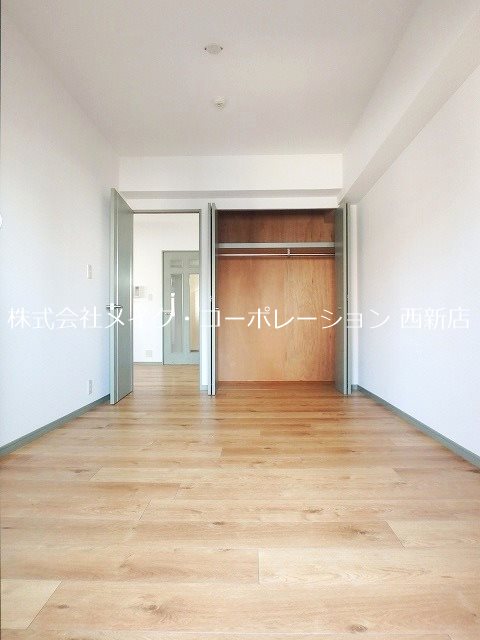 ベッドルーム The Glade Residence West ベッドルーム