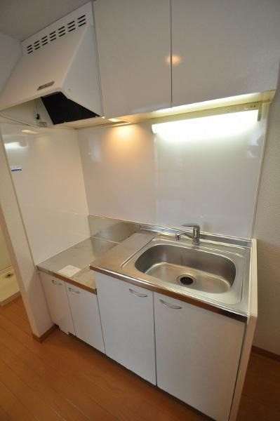 イル・グラッツィアマリーナⅣ キッチン