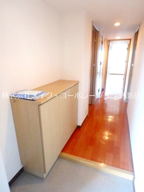 プライムメゾン百道浜 玄関