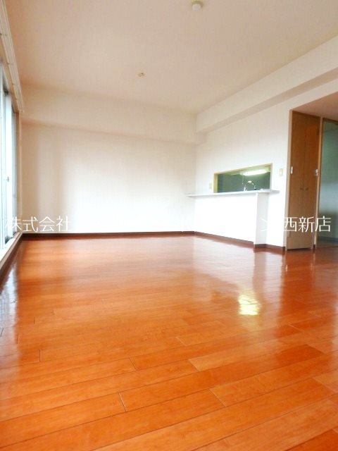 プライムメゾン百道浜 リビング