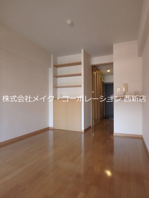 ダイナコートテソロ西新 リビング