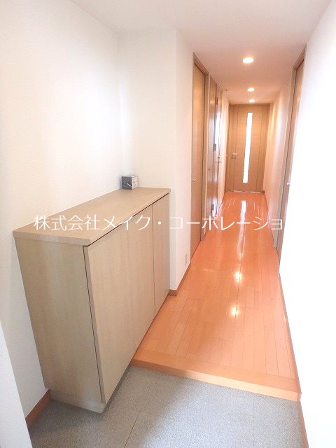 プライムメゾン百道浜 玄関