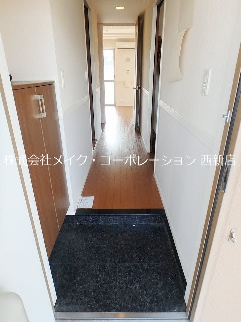 クレストール絆 玄関