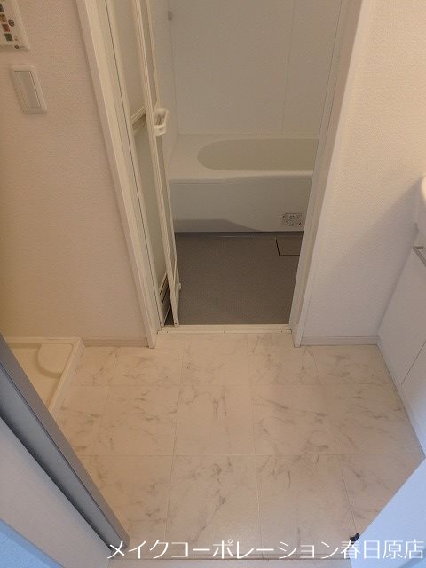 ロイヤルブルーA棟  その他12