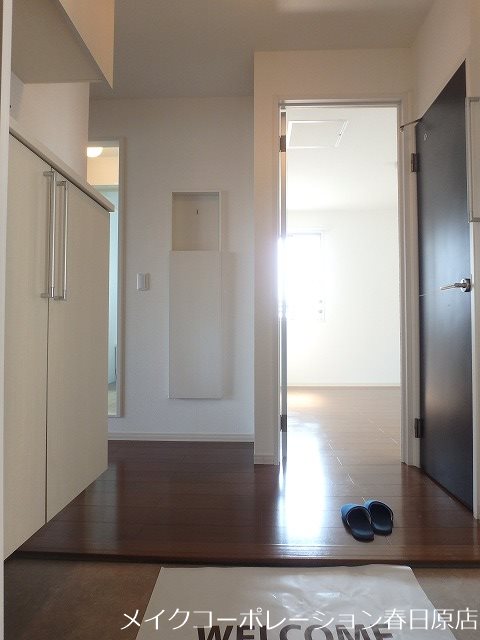 ロイヤルブルーB棟   玄関