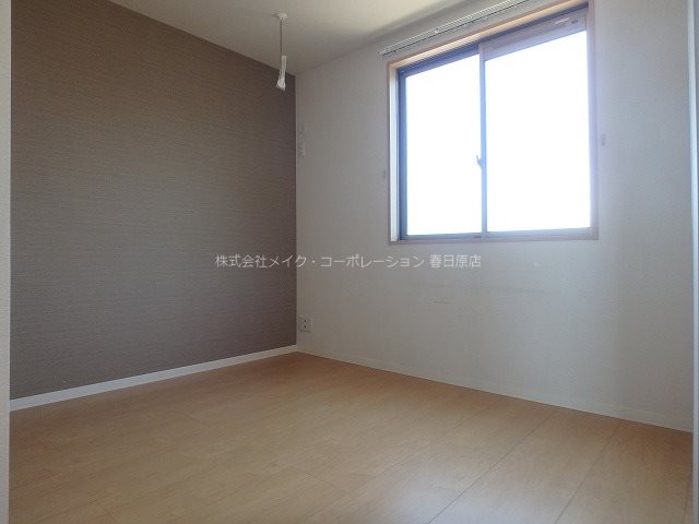 写真は同型タイプ ロイヤル・オークⅡ ベッドルーム